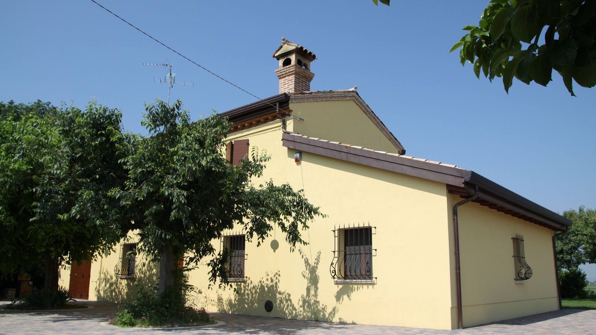 Bagnacavallo House | Bagnacavallo: Villa with large garden in the heart of the Golden Triangle of the Cities of Art