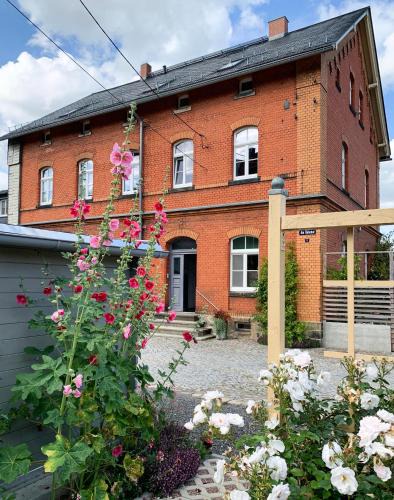 Frauenstein Apartment | Bahnhof Frauenstein Wartehalle