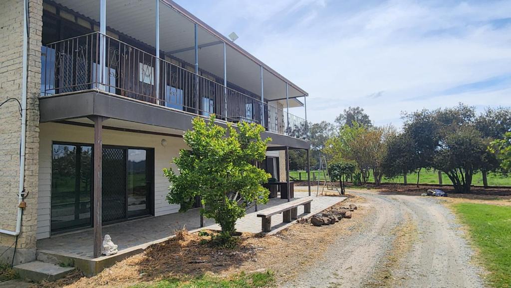 Bombowlee House | Bahwidgee Lodge - Riverside Retreat