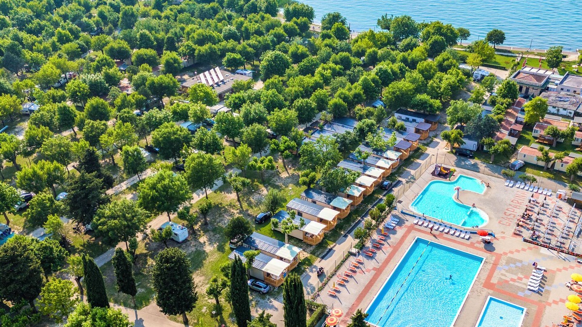 San Benedetto di Lugana RV Rental | Baia Holiday Gasparina