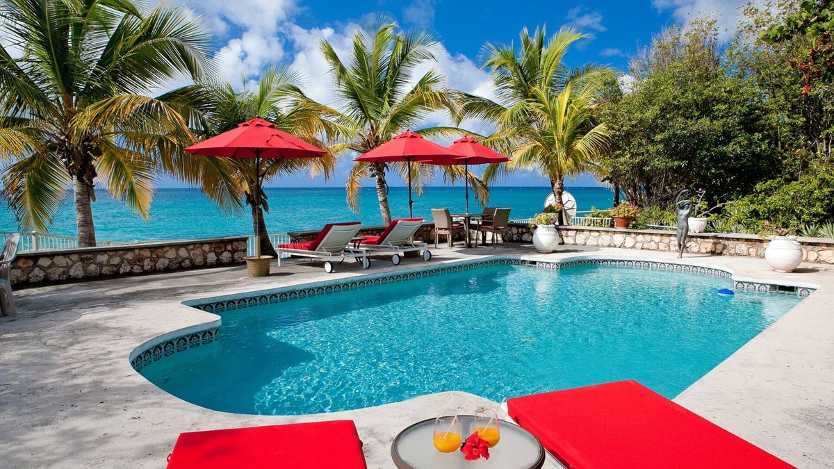 Plum Bay Villa | Baie Longue Beach House: Terres Basses