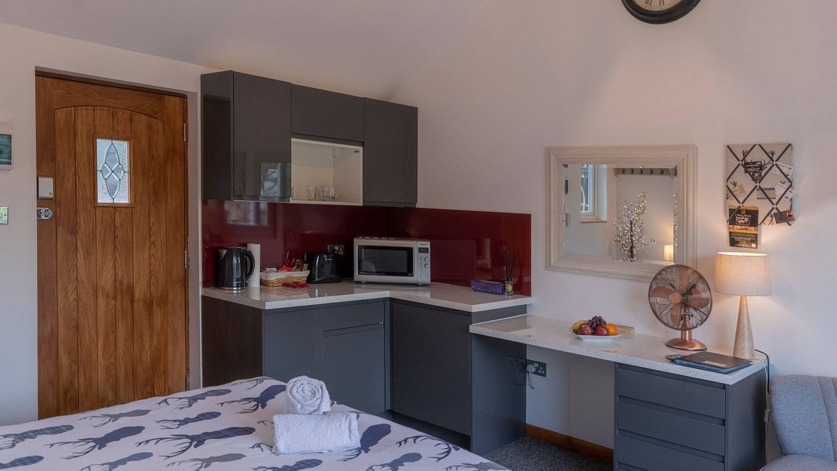 Tea Green Bed & Breakfast | Baileys Farm - ROOM 1