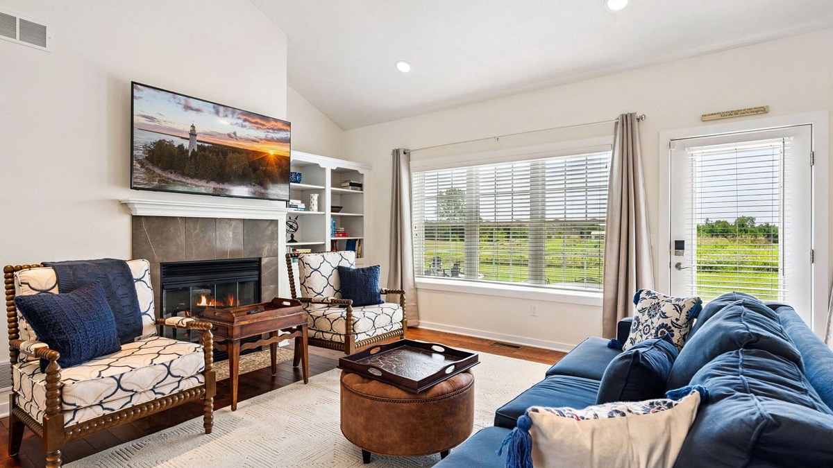 Baileys Harbor House | Baileys Harbor Haven | Fire Pit Dogs OK 5Acres