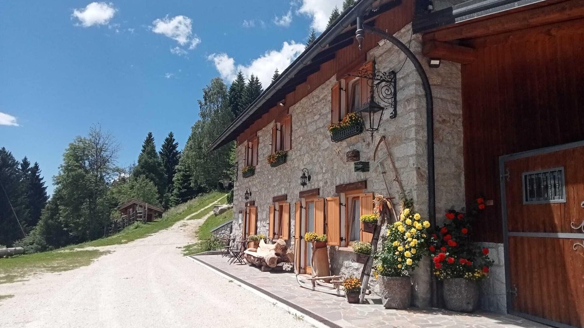 Pieve Tesino Ski Chalet | Baita Chalet Antica Porta