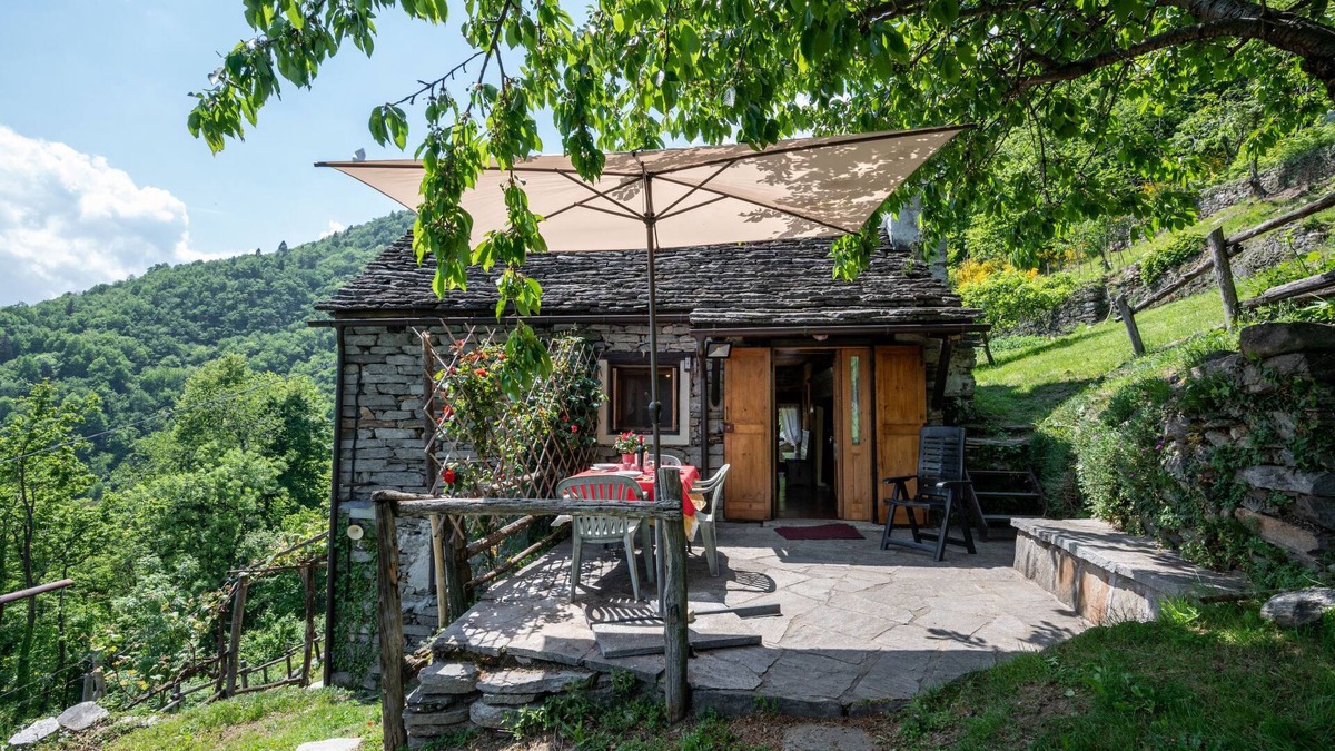 Domodossola House | Baita Degli Orsi by Interhome