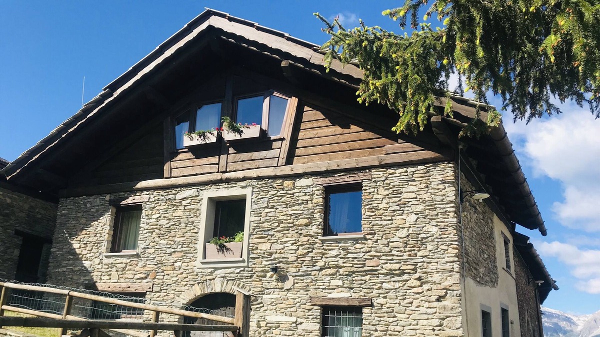 Oulx Apartment | Baita Gran Bosco: Large apartment for 6 people