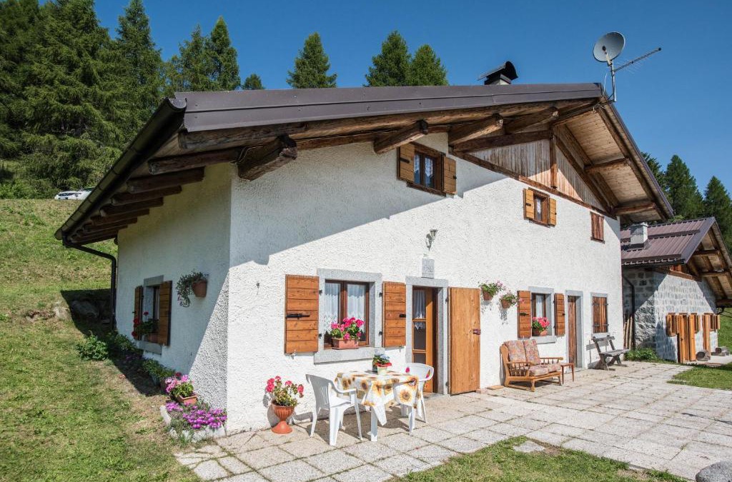 Sella Giudicarie Apartment | Baita Località Cap