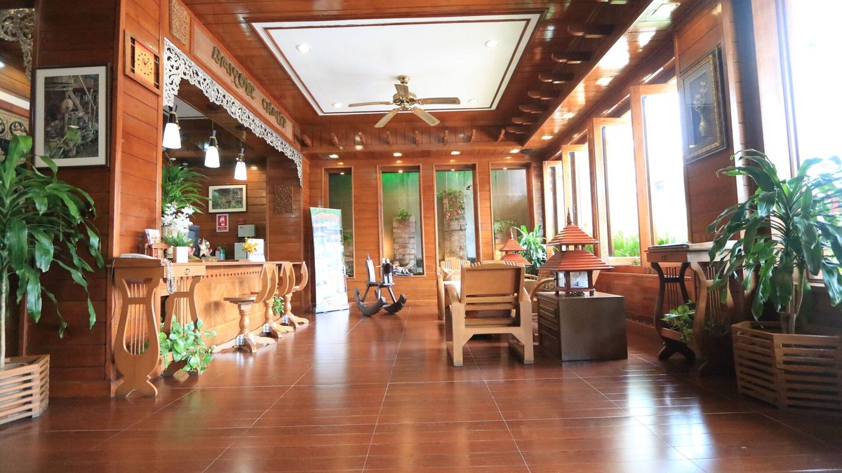 Chong Kham Hotel | Baiyoke Chalet Hotel