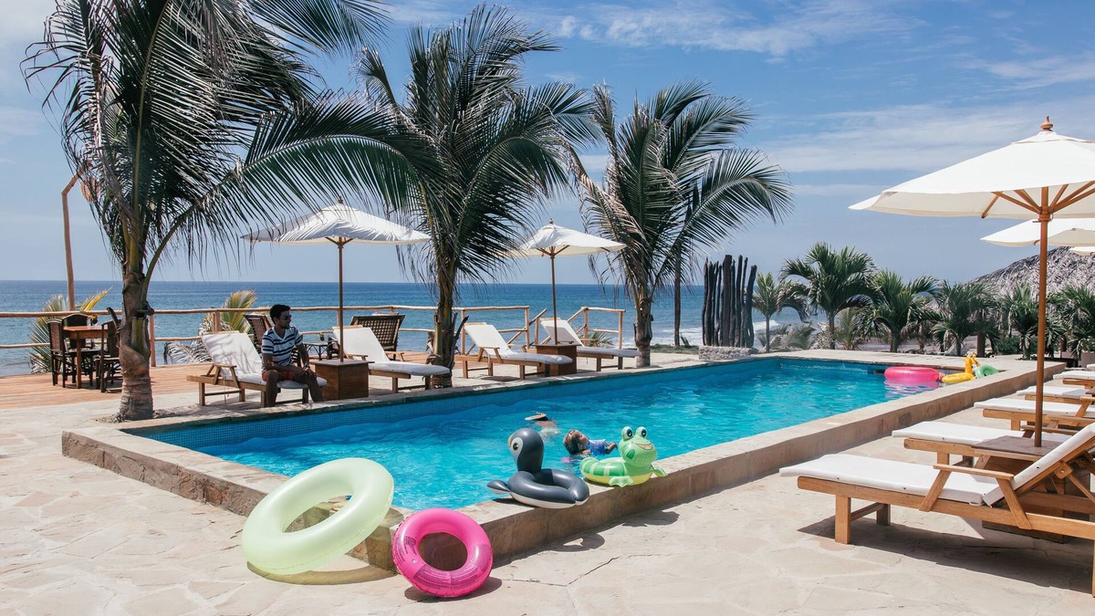Punta Sal Hotel | Baja Canoas Hotel