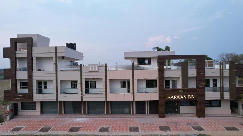Jagdalpur Hotel | Bajaj's Karwan Inn