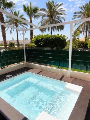 Vera Beach Apartment | Bajo de Diseño, Piscina Privada Climatiza, 150m de la playa