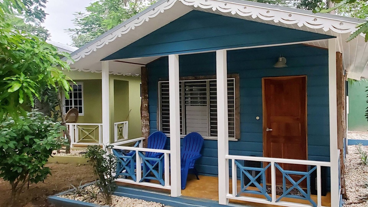 West End Cottage | Bak A Yaad Sapphire Blue Cottage