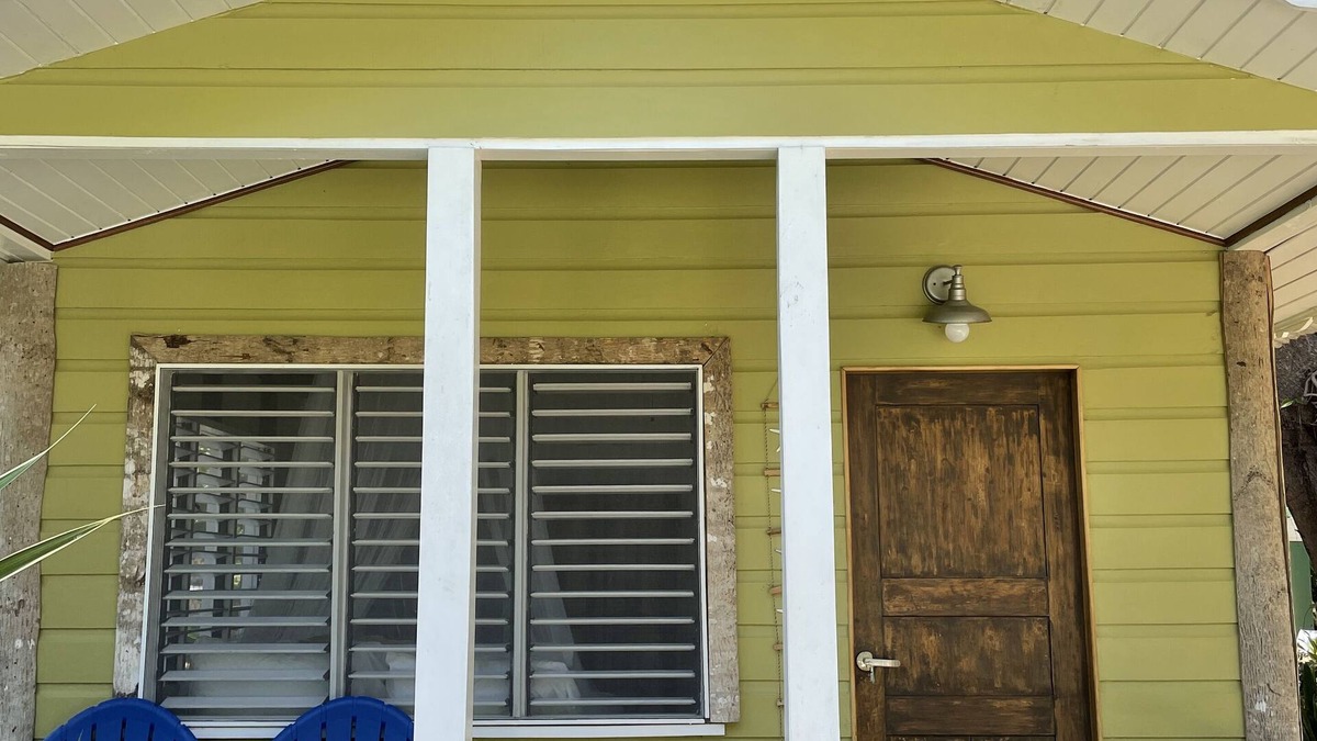 West End Cottage | Bak A Yaad Timberland Cottage