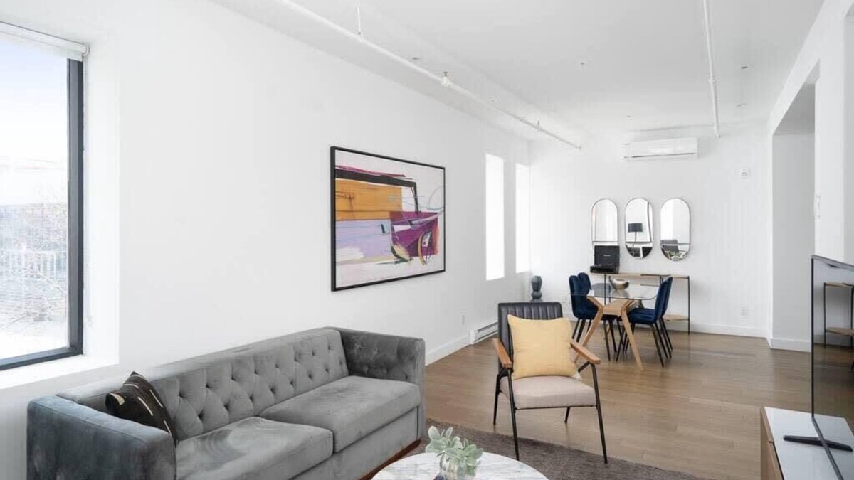 Chinatown Apartment | Bakan-Corner suite 1 bedroom Old Montreal