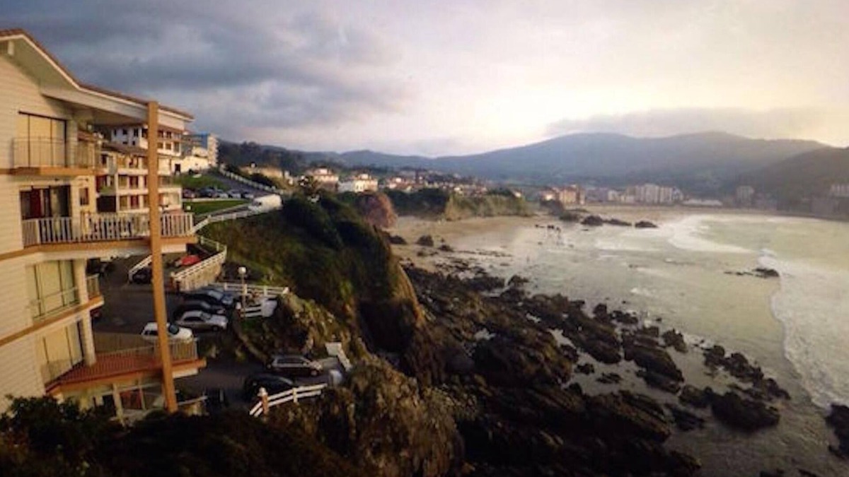 Bakio Apartment | Bakio apartment, Bizkaia coast, sea views. License Number EBI405