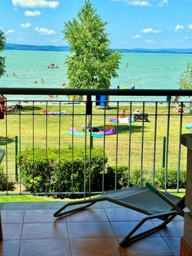 Siofok Aranypart Apartment | Balaton BeachSide Apartman Siófok N1