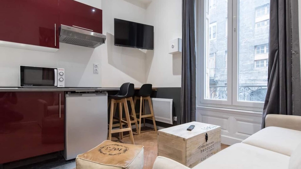 Cret de Roc Apartment | Balay Apartment - Saint Etienne City Room