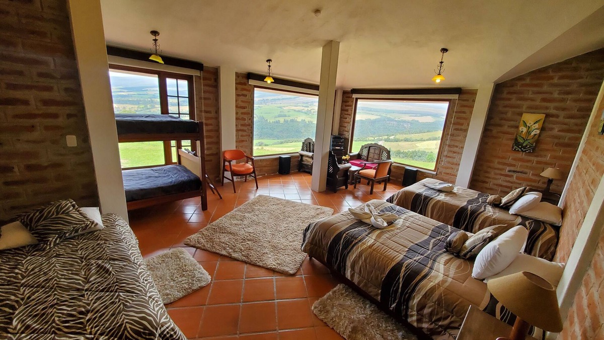 Sangolqui Hotel | Balcon al Cotopaxi