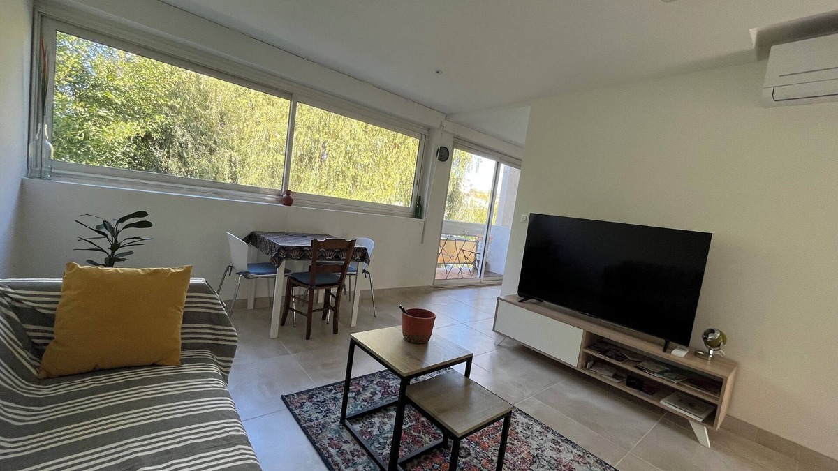 Perigueux Apartment | Balcon sur la Rivière Face à la Vieille Ville