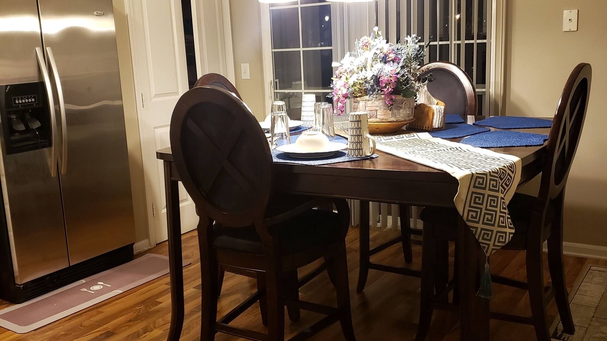 New Albany Condo | Balcony, Washer/Dryer, Gym, Pool, Coffee shop, Side Walks, The Goat Restaurant