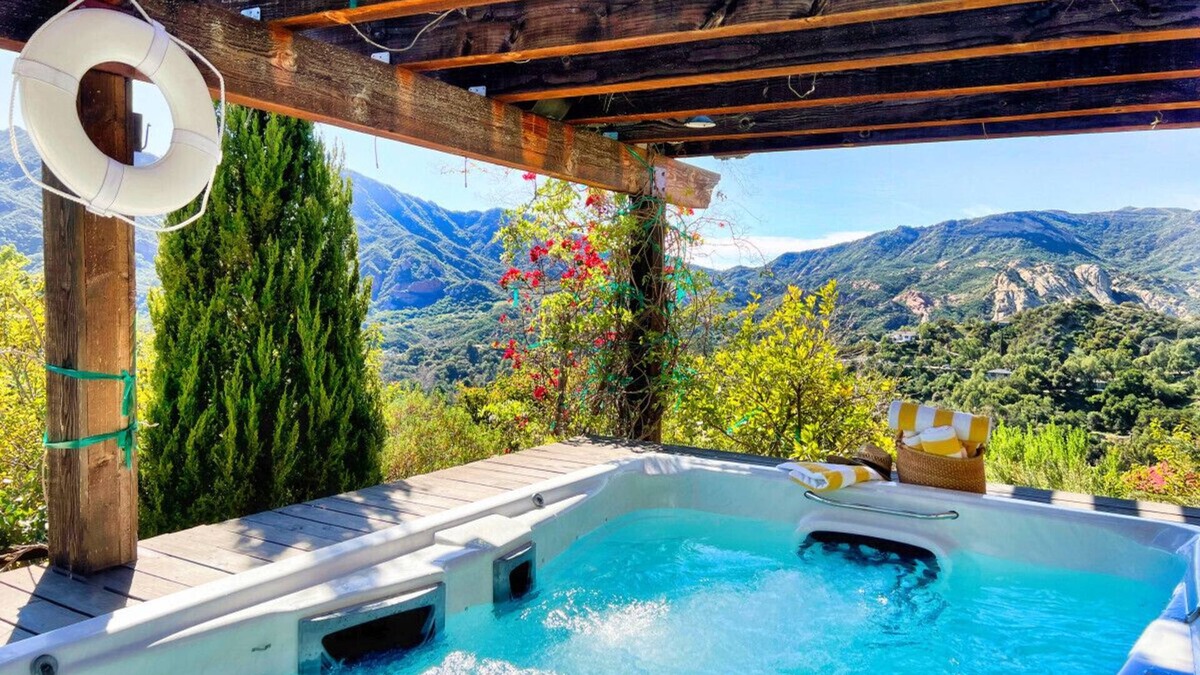 Topanga Villa | BALI INSPIRED MOUNTAIN RETREAT WITH HOT TUB & POOL