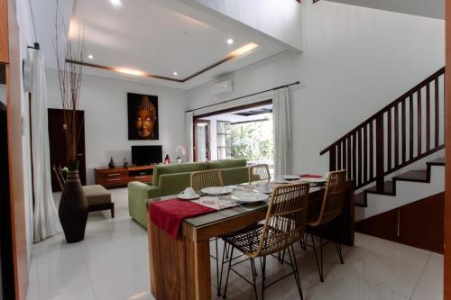 Sunset Road Villa | Bali mansion kuta