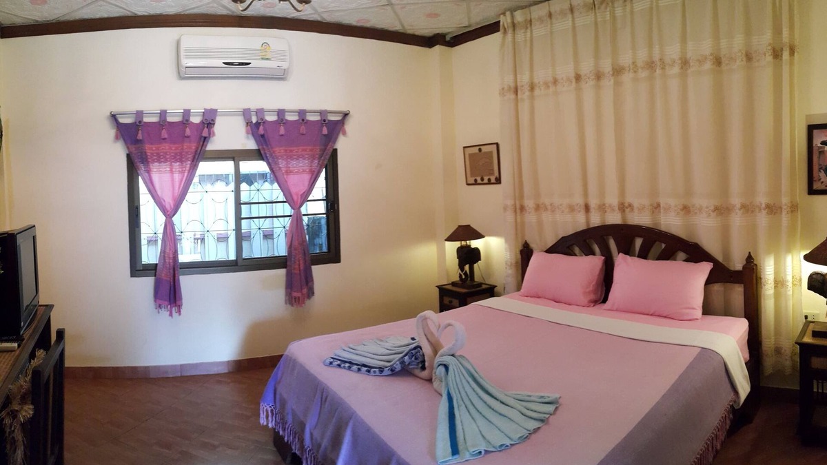 Rayong House | Bali room 27 - 1 double bed