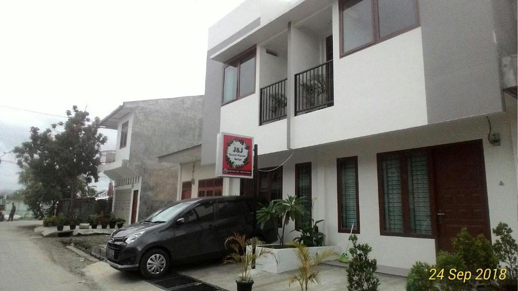 Balige House | Balige J&J Guest House 1