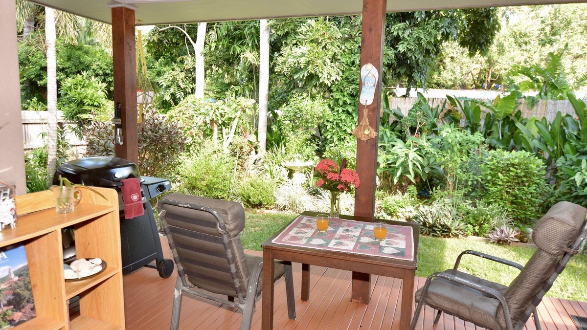 Nelly Bay House | Balinese villa on magnificent Magnetic Island