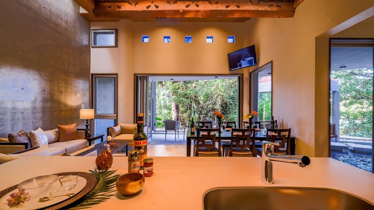 Kadena Apartment | Balistyle hideaway resort that brings in a pleasa/Nakagami-gun Okinawa