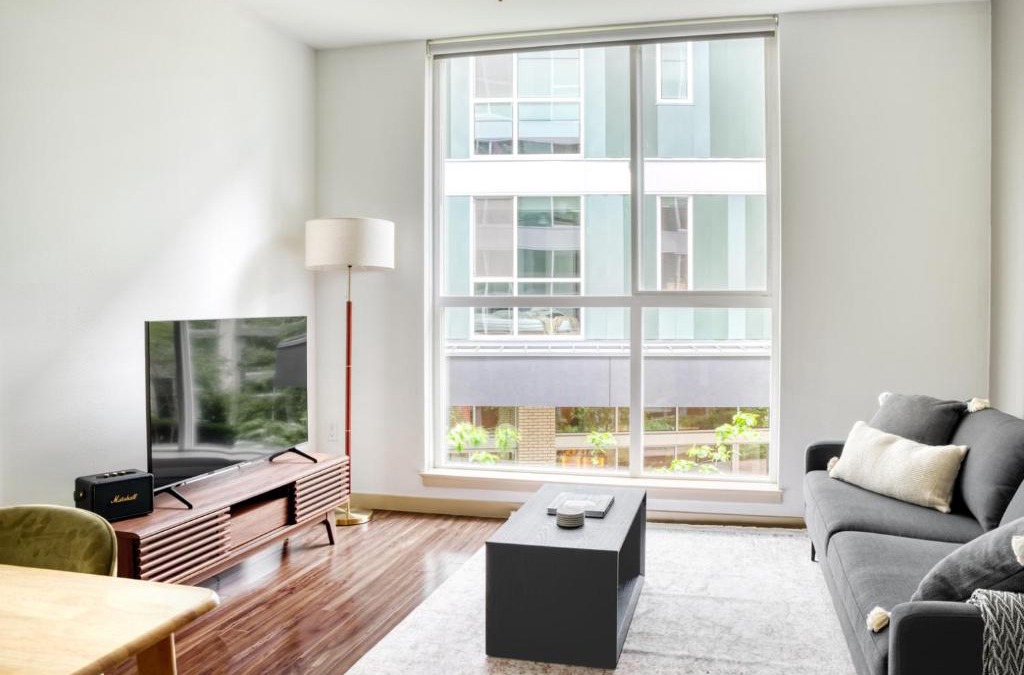 Old Ballard Apartment | Ballard 1BR w WD BBQ Gym nr Waterfront SEA-397