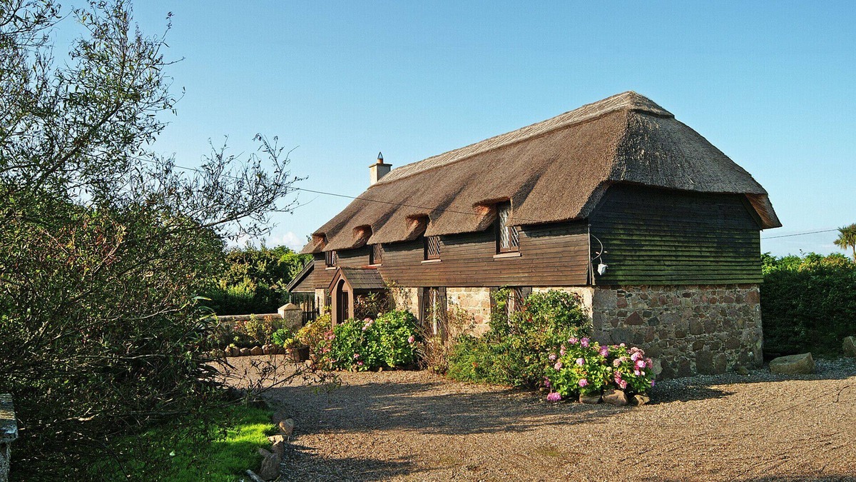 Lady's Island House | Ballask Cottage - Four Bedroom House, Sleeps 8
