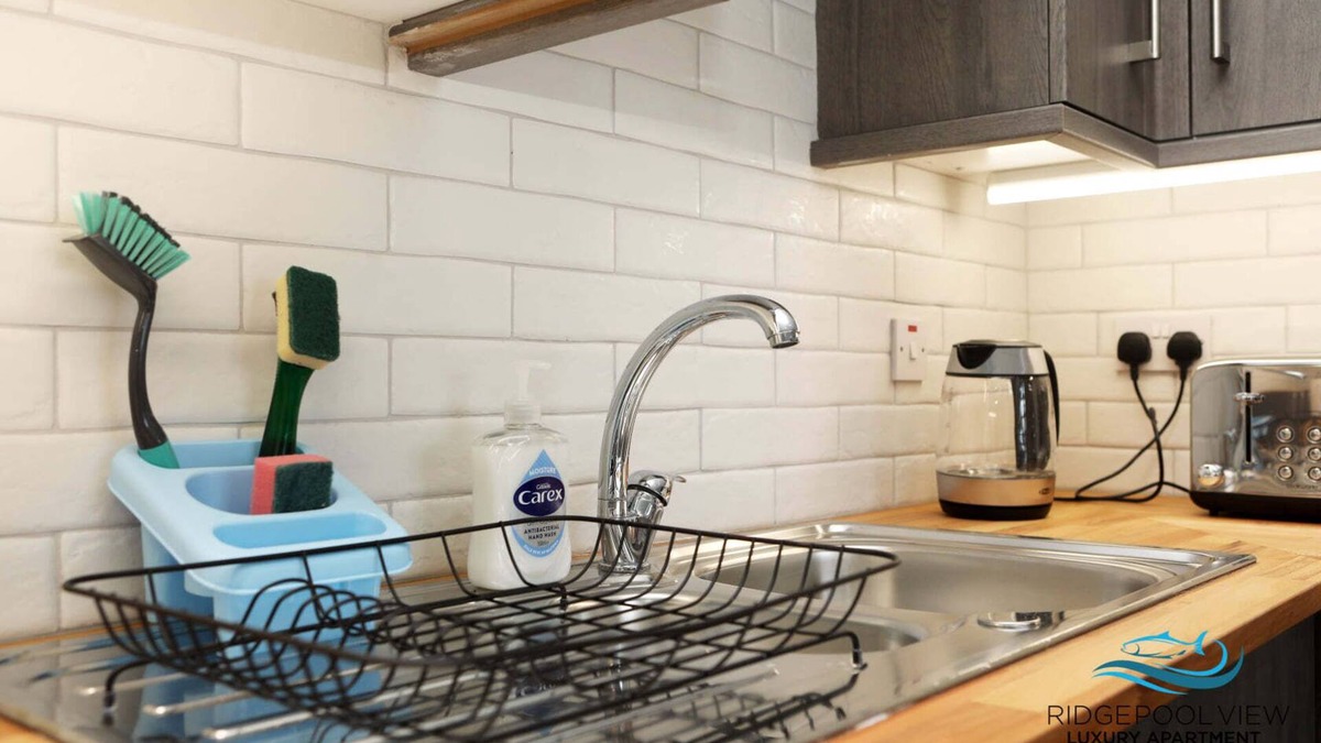 Ballina Apartment | Ballina Apartment, Views of River Moy, Central Location