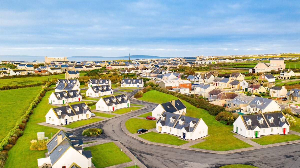 Ballybunion Ski Chalet | Ballybunion Holiday Cottage No.27