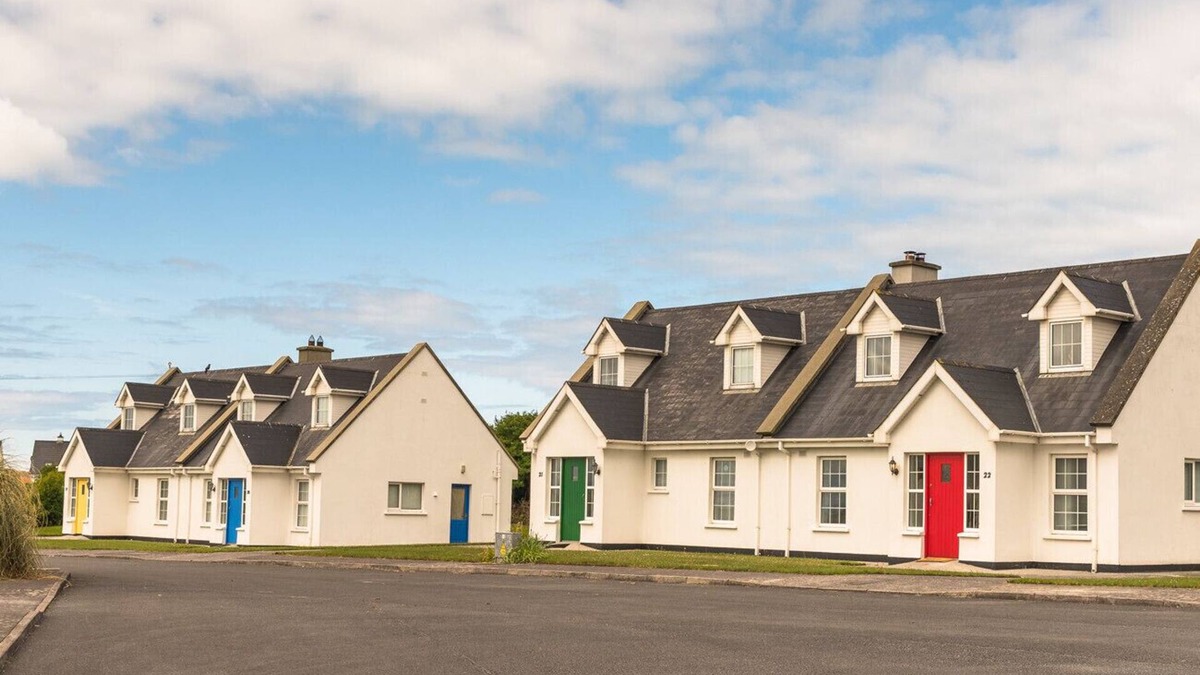 Ballybunion Ski Chalet | Ballybunion Holiday Cottage No.7