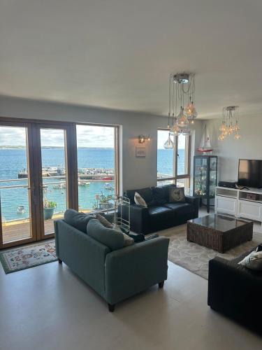 Ballycotton House | Ballycotton Seaview