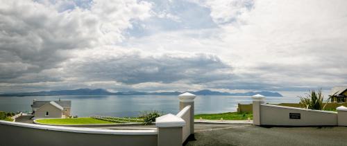 Ballyheigue Apartment | Ballyheigue Cliff Side and Sea View Apartment