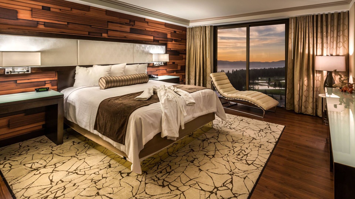 Stateline Hotel | Bally’s Lake Tahoe Casino Resort
