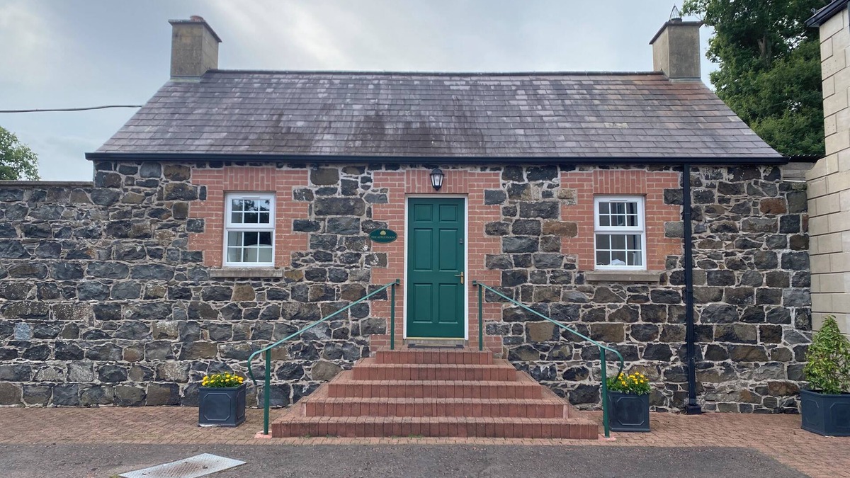 Magherafelt House | Ballyscullion Park Courtyard Cottages