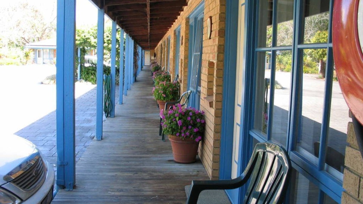Balnarring Hotel | Balnarring Village Motor Inn