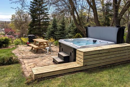 Baraboo House | Balsam House