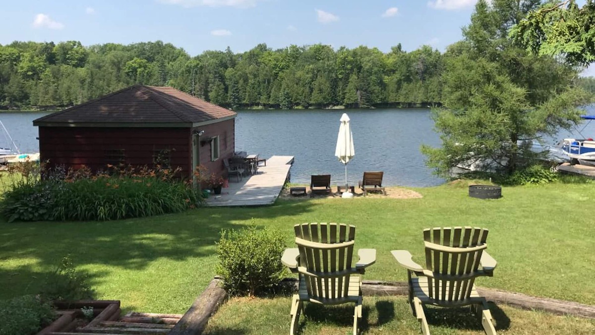 Coboconk Cottage | Balsam Lake Cottage with additional Guest Chalet