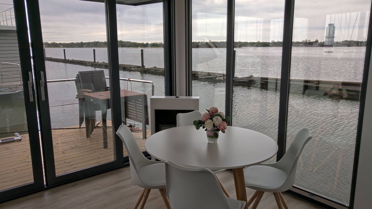 Schleswig Boat Rental | Baltic Sea Houseboat Schleswig