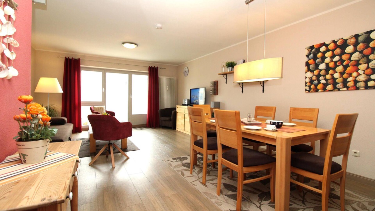 Ostseebad Kuhlungsborn Apartment | Baltic Sea view WE Poel 38: 3-room apartment close to the beach with balcony and Baltic Sea view