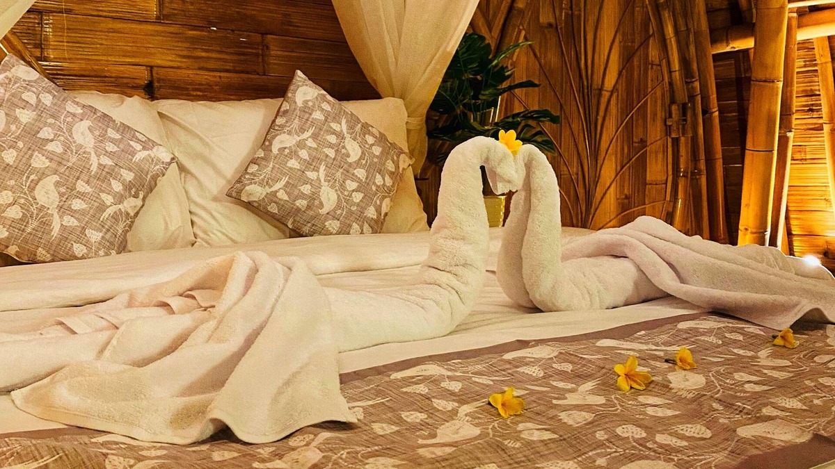 Sidemen Villa | Bamboo house EcoBreeze