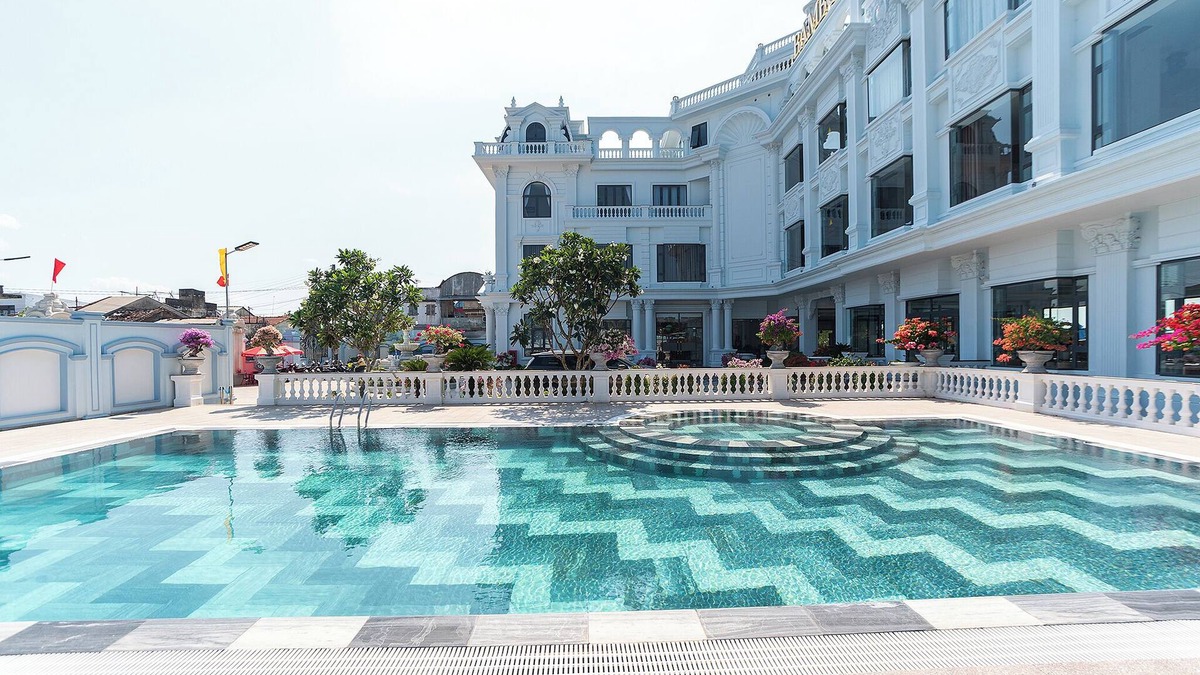 Chau Thanh Hotel | Bamboo Riverside Boutique Hotel