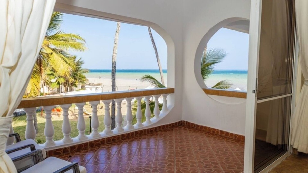 Bamburi Villa | Bamburi Beach Villa