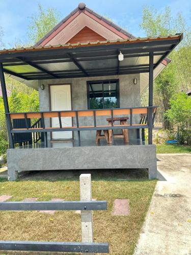Khlong Wan House | Ban Rim Nam Klongwan