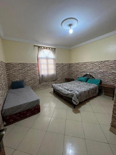 Tamrhakht House | Banana surf town