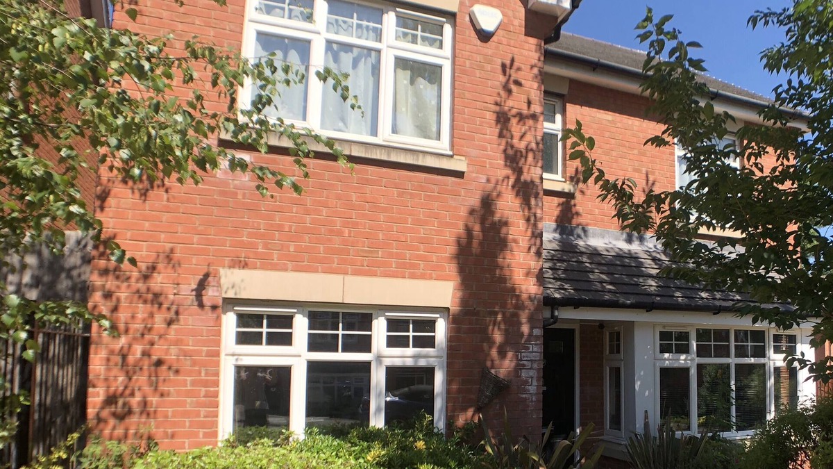 Banbury House | Banbury sleeps 10, easy access to Silverstone, NEC, Blenheim, Oxford & Stratford